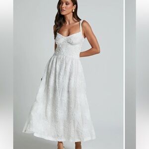 Showpo NWT Eugene Sweetheart A Line Dress in White